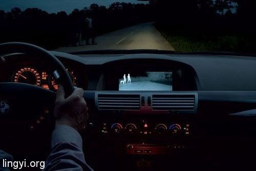 开夜车睡觉时梦到恐怖的鬼