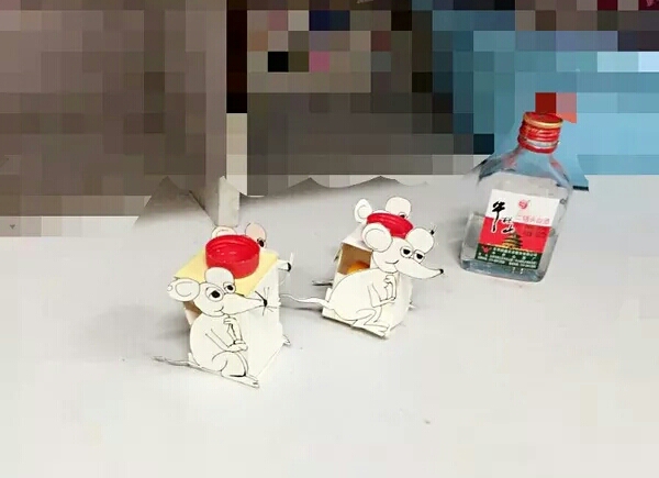 总感觉有东西在床边扒着